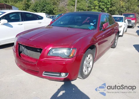 2013 Chrysler 300 300S z USA, uszkodzony, nr VIN 2C3CCABG2DH641077
